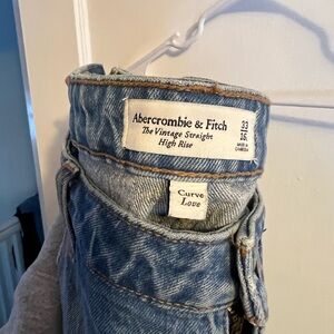 Abercrombie & Fitch Vintage Straight High Rise Jeans